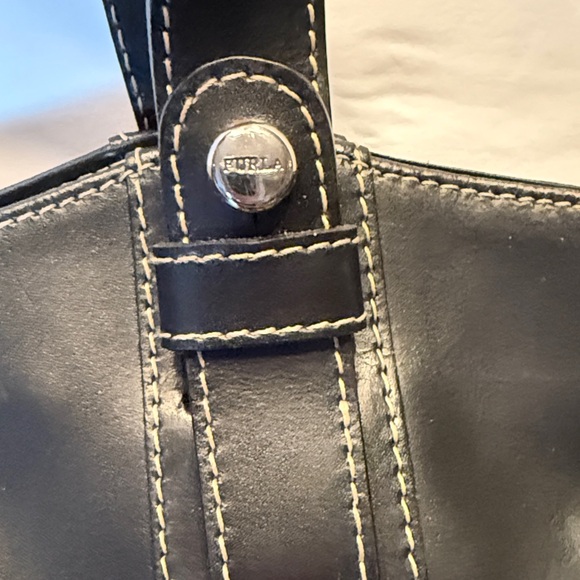 Furla  Classic Black Leather Shoulder Bag Tote Vintage - Picture 4 of 7